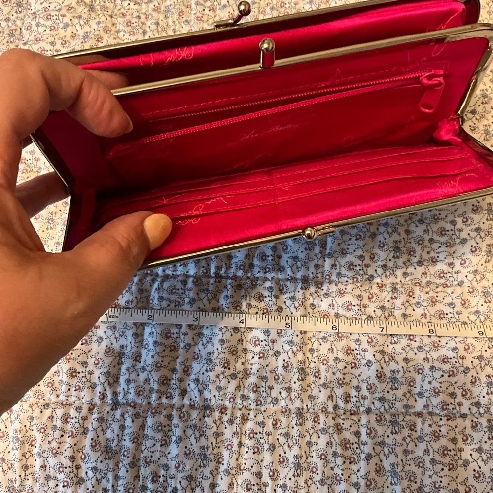 Vera Bradley Purple Paisley Kiss Wallet! - Picture 4 of 4